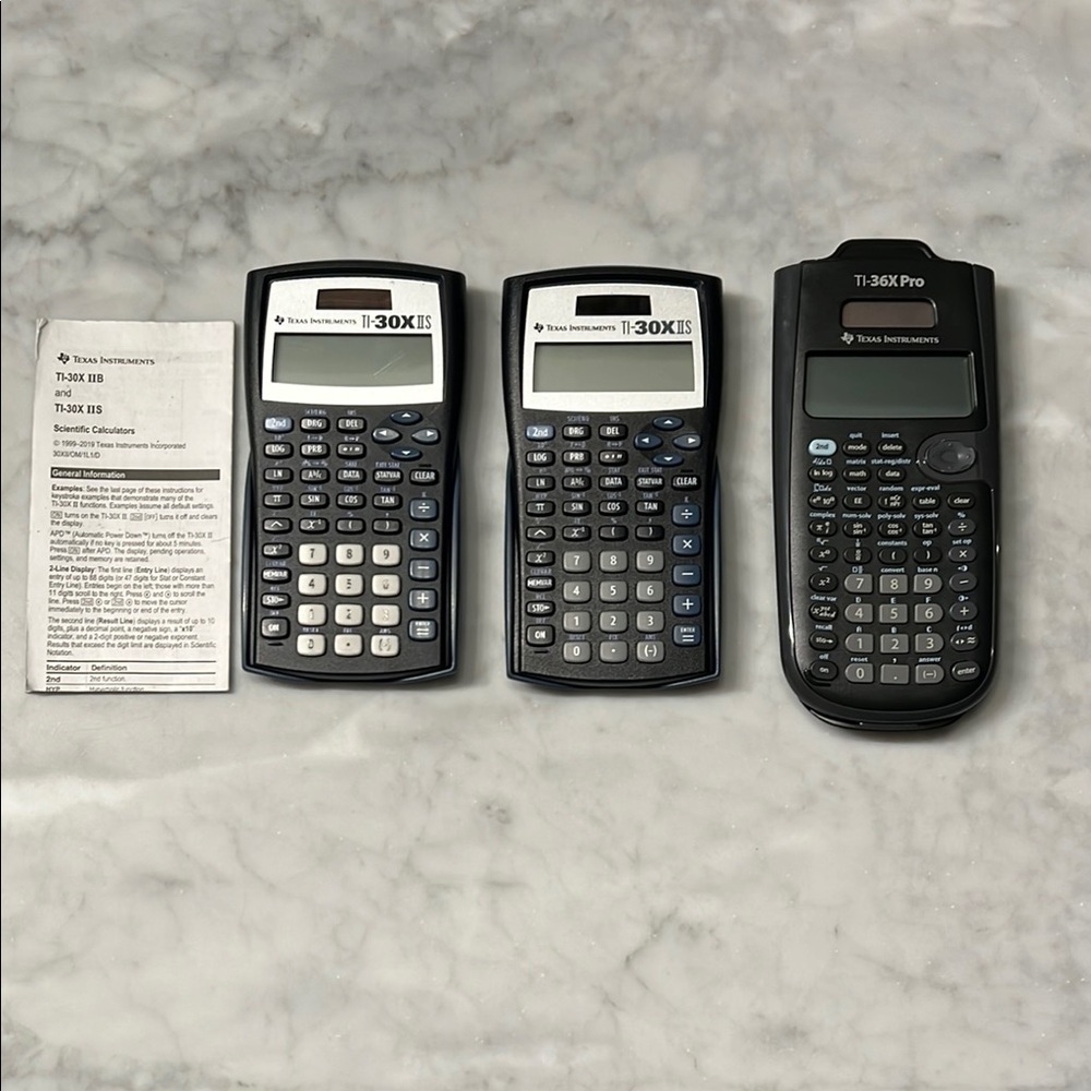 Calculator bundle. Texas Instruments. TI30iis (2) TI 36x Pro (1)